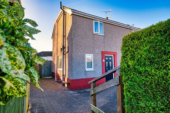 40 Clowne Road, Chesterfield photo 2
