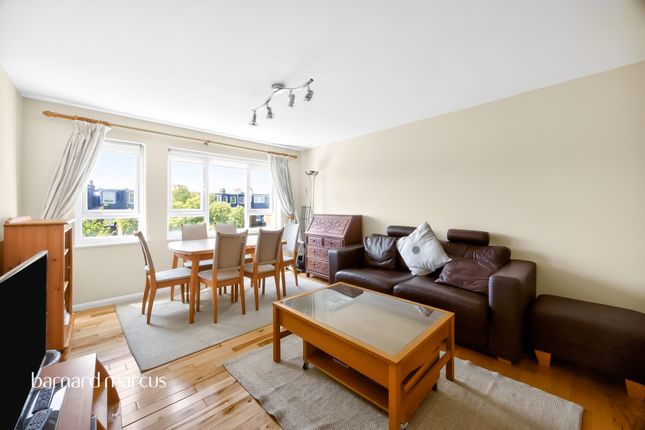 Flat 10, Arundel Court, Arundel Terrace, London photo 2