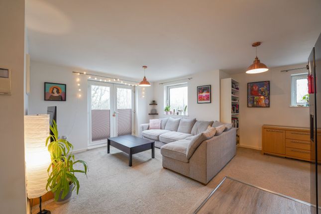7, Sycamore Court, Carrington Lane, Sale photo 3