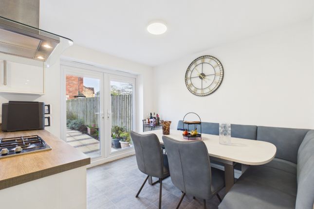 3 Hallcoate View, Hull, East Riding of Yorkshire photo 4