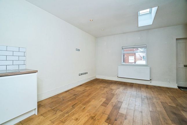 4b, Welholme Avenue, Grimsby photo 4