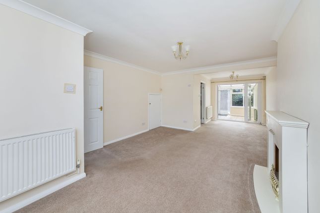 6 River Close, Abingdon photo 2