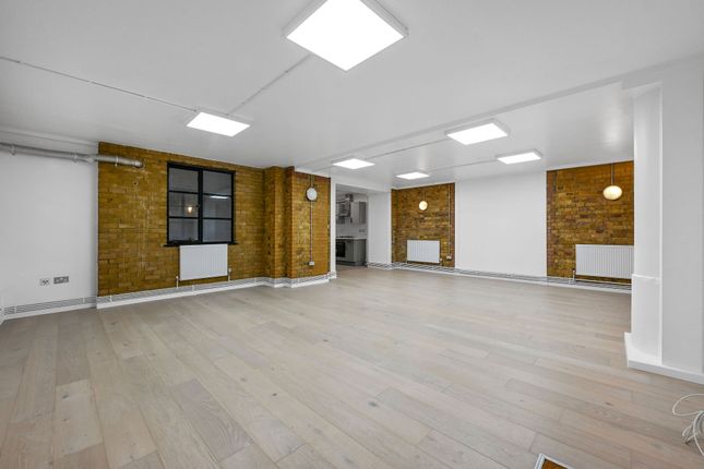 Retail premises to let in Units 18 &amp; 19, Springfield House, Dalston, London