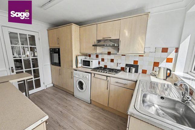 30, Station Road, Newport photo 3