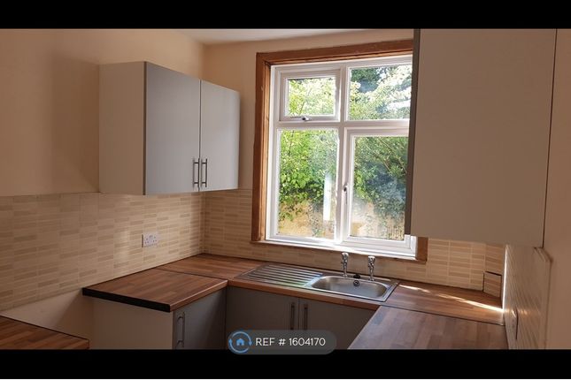 Thumbnail Flat to rent in Howeth Road, Bournemouth