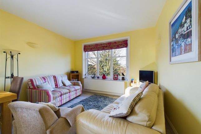 Flat for sale in Cliff Avenue, Cromer
