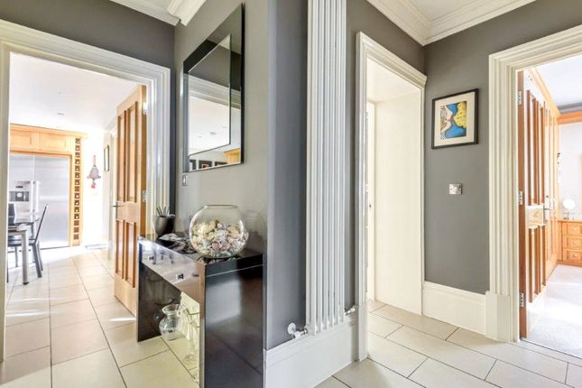 Flat for sale in Bedwell Park, Essendon