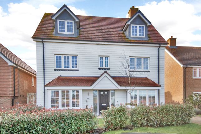Detached house for sale in Hill Close, Edenbridge, Kent