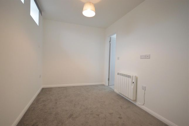 Thumbnail Flat to rent in High Street, Leominster