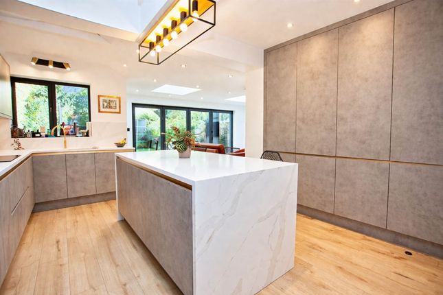 13, Bullhead Road, Borehamwood photo 4