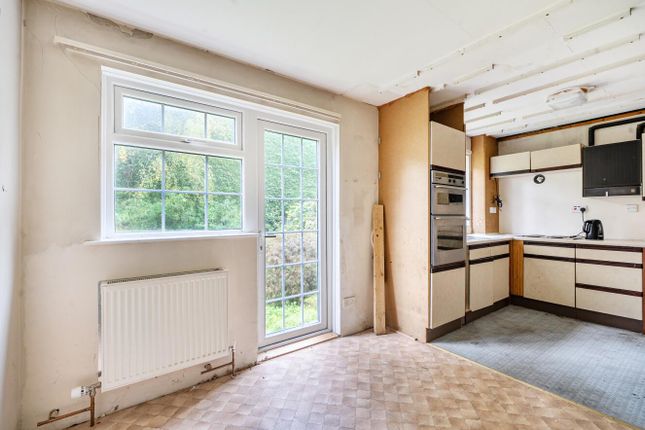 84, Ashdown Road, Chandler's Ford photo 4
