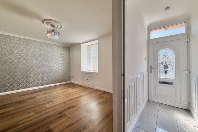 20, Queen Street, Larkhall photo 3