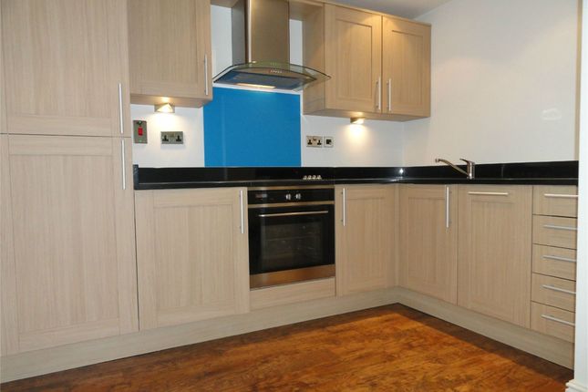Flat to rent in Whitley Willows, Lepton, Huddersfield, West Yorkshire