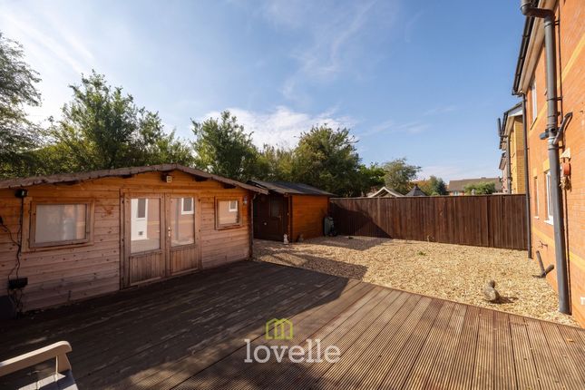 9 Chandlers Close, Grimsby photo 4