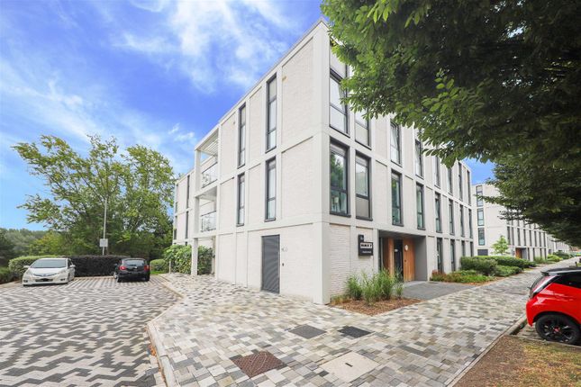 Thumbnail Flat for sale in Hornchurch Road, Uxbridge