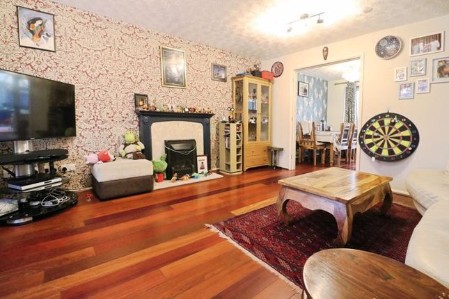 10, Southwold Spur, Slough photo 3