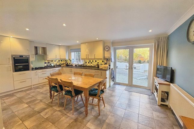 Thumbnail Detached house for sale in Castle Street, Mere, Warminster