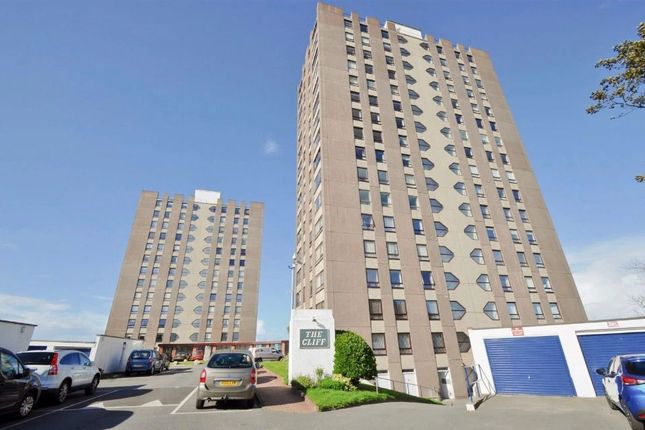 2-bed flat on The Cliff, New Brighton, £200,000