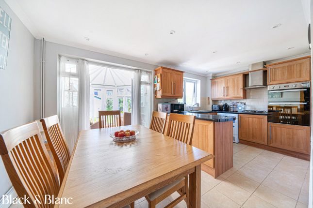 89, Pinks Hill, Swanley photo 4