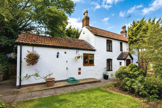 2-bed house on The Cottage, Butt Lane, Thornbury, £375,000