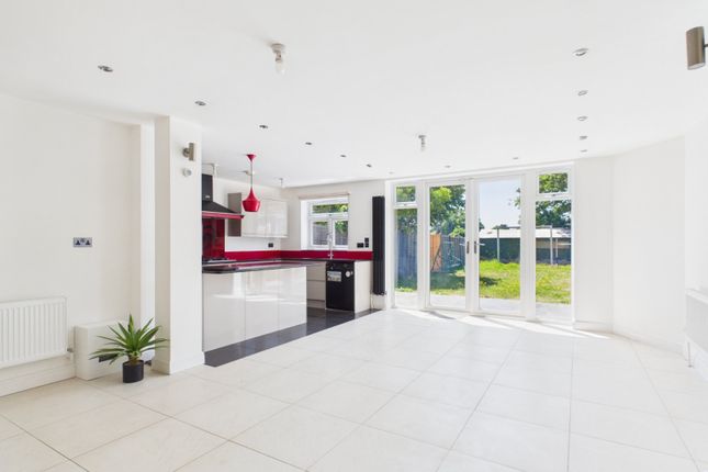 54, St. Pauls Road, Surrey photo 4