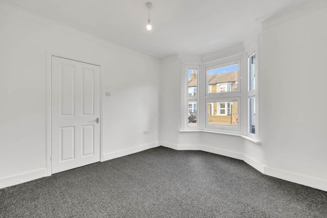 Clacton Road, London photo 3
