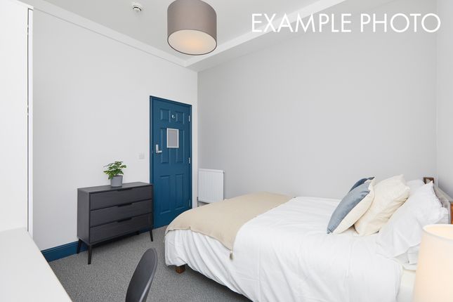 Flat 24, Shoe And Boot, Example 6