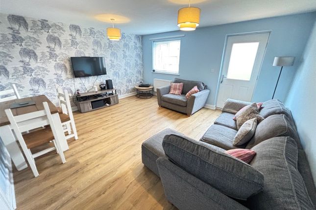 37, George Wynn Way, Telford photo 3
