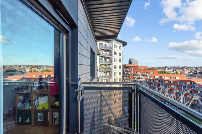 Flat for sale in Hornsey Street, London