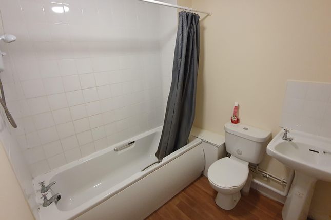 Flat 4, STOURBRIDGE photo 5
