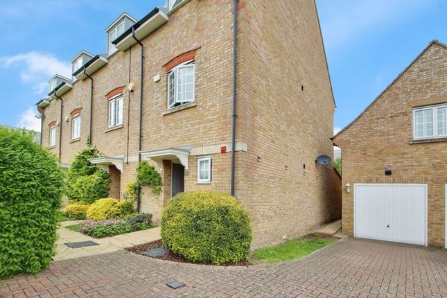 Thumbnail Town house to rent in Coneygeare Court, Eynesbury, St. Neots