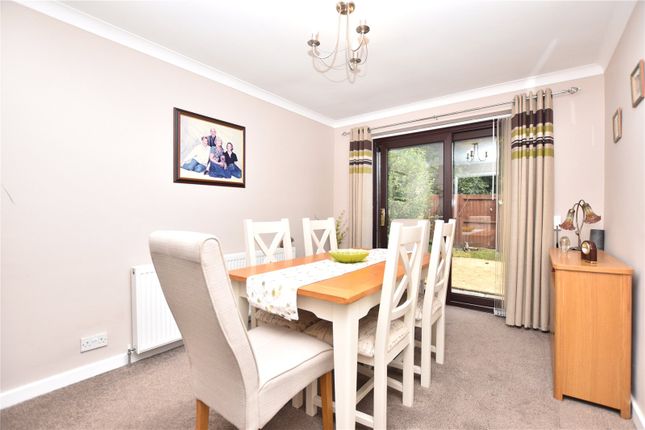 90, Bradford Road, Wakefield photo 4