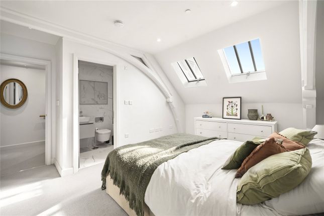 Lapidge Drive, London photo 3
