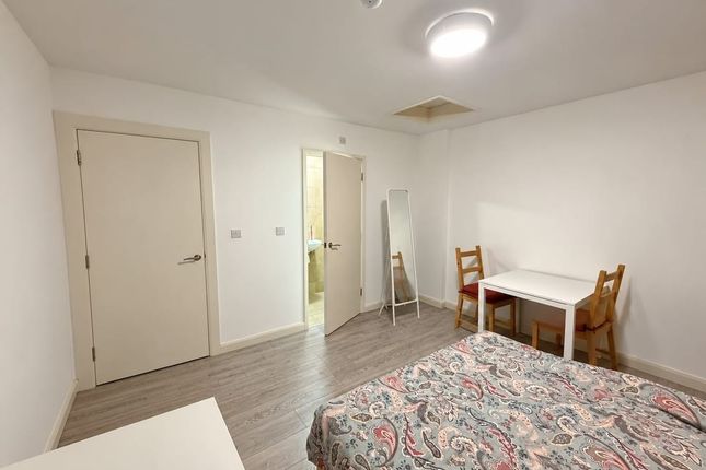 5, Fassett Road, Kingston upon Thames photo 4