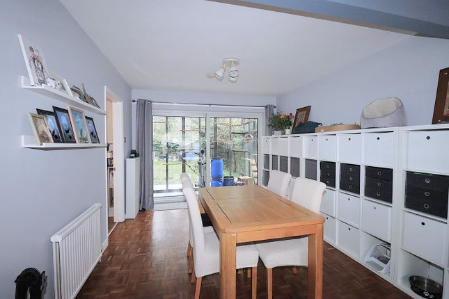 45, Union Street, FARNBOROUGH photo 3