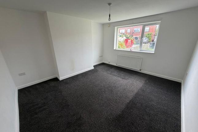 38, Morrison Avenue Maltby, Rotherham photo 2