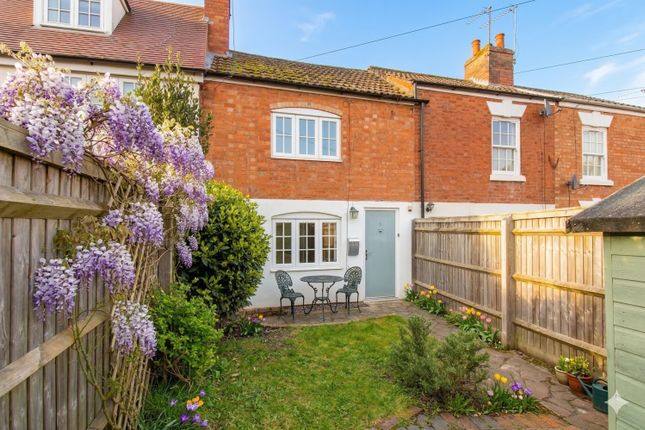 1-bed house on 5, Hammonds Terrace, Kenilworth, £229,000