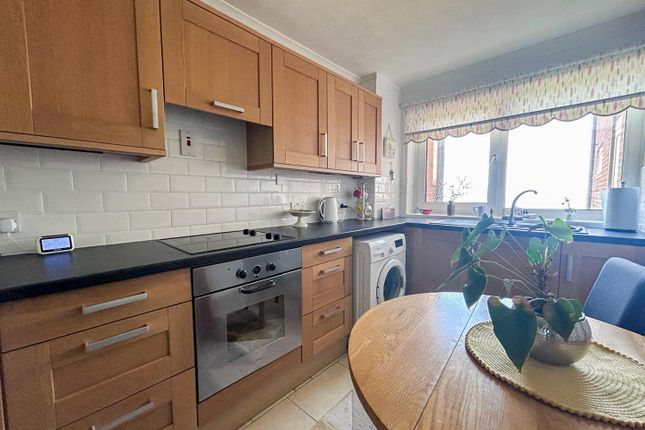 11 Tilford Court, Sutton Place, Bexhill-On-Sea photo 2