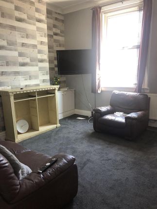 Terraced house to rent in Lowndes Street, Preston, Lancashire