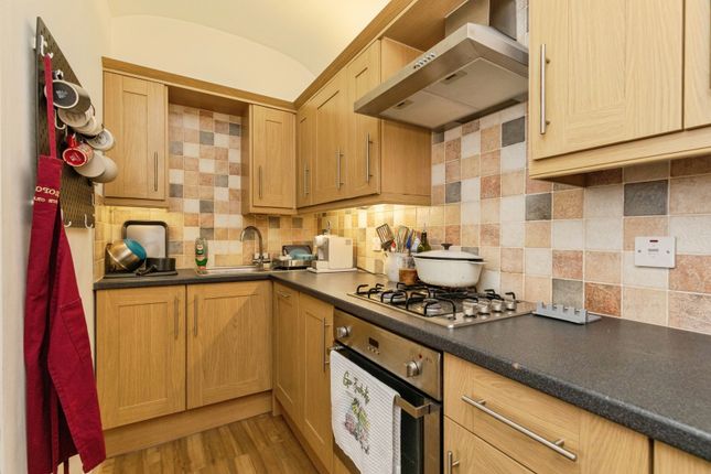 Basement Flat, 5, Lansdown Place, Bristol photo 4