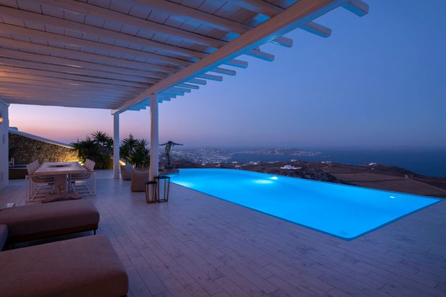 Villa for sale in Agios Stefanos, Mykonos, Cyclade Islands, South Aegean, Greece