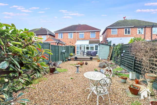 31, Roydene Crescent, Leicester photo 3
