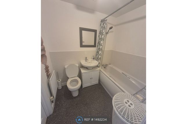 Sockburn Close, Hamilton, Leicester photo 5