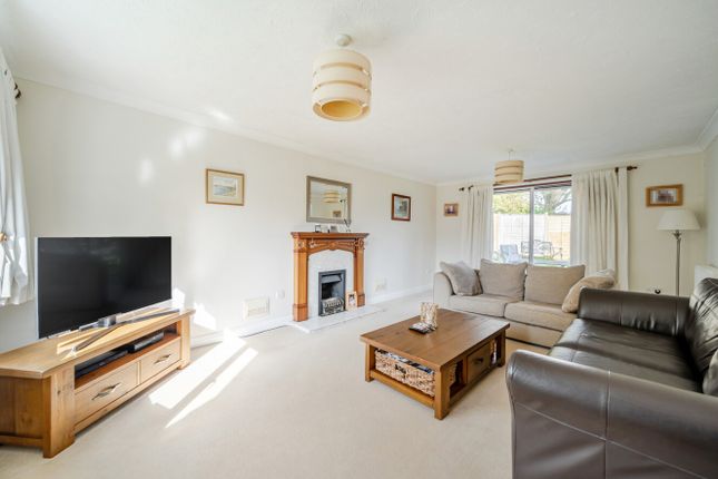 12, Drakes Meadow, East Coker photo 3