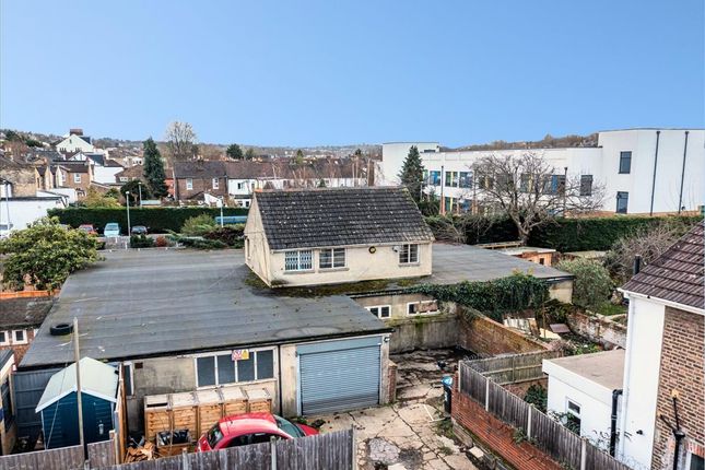Thumbnail Commercial property to let in Junction Road, Croydon, Surrey