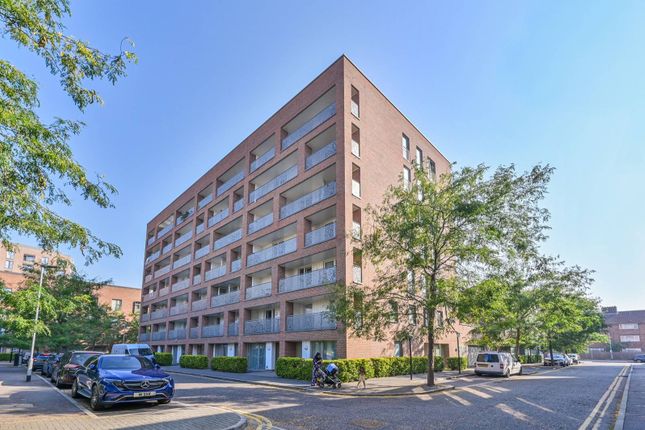 Flat for sale in Robertson Road, Canning Town, London