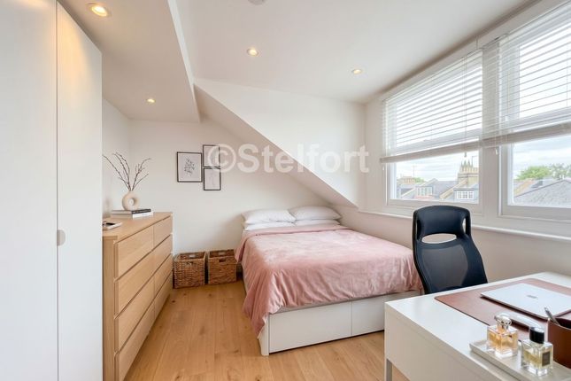 36C Montpelier Grove, London photo 4