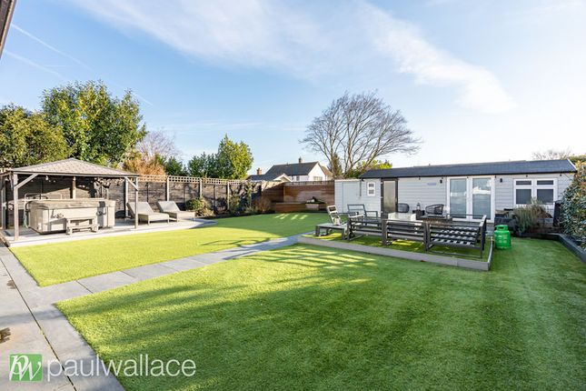 38, Woodstock Road, Broxbourne photo 4