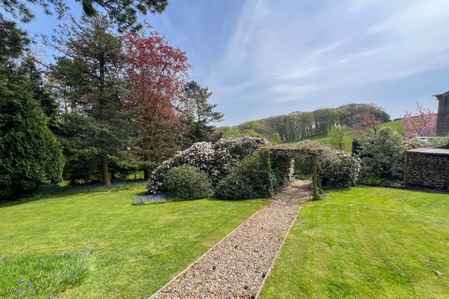 Country house for sale in Whinney Bank Lane, Holmfirth