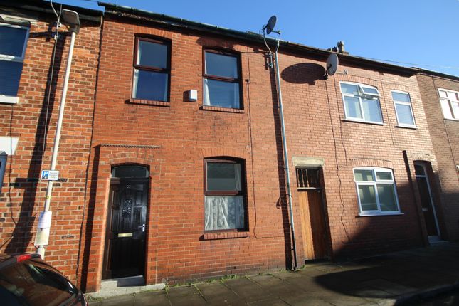 Terraced house to rent in Spa Road, Preston